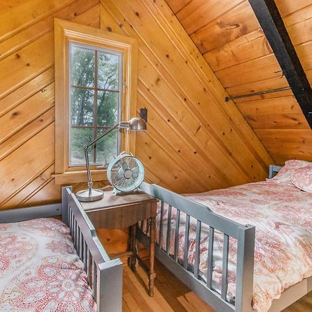Hillside Cottage Michiana Екстериор снимка