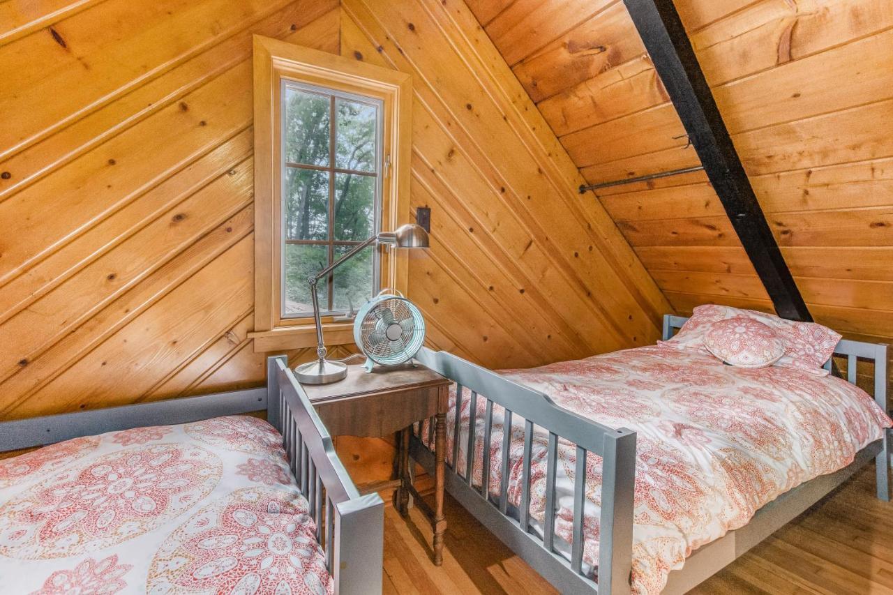 Hillside Cottage Michiana Екстериор снимка