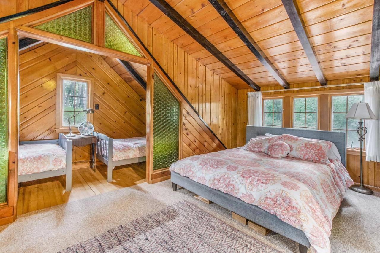 Hillside Cottage Michiana Екстериор снимка